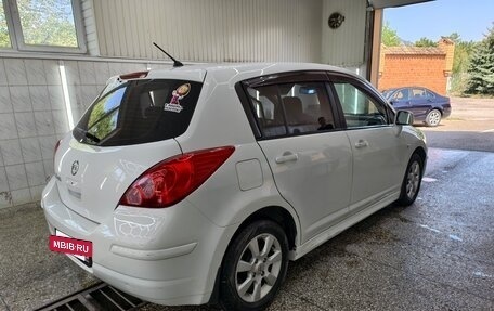 Nissan Tiida, 2010 год, 900 000 рублей, 4 фотография