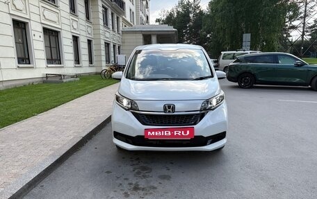 Honda Freed II, 2020 год, 1 750 000 рублей, 21 фотография