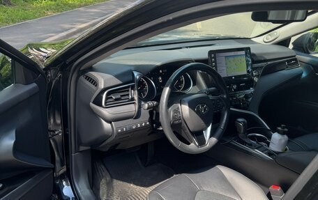 Toyota Camry, 2021 год, 3 490 000 рублей, 18 фотография
