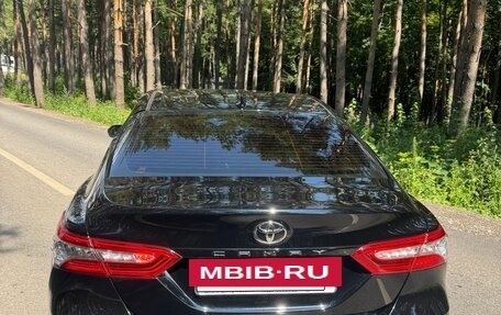 Toyota Camry, 2021 год, 3 490 000 рублей, 12 фотография