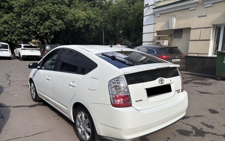 Toyota Prius, 2007 год, 690 000 рублей, 3 фотография