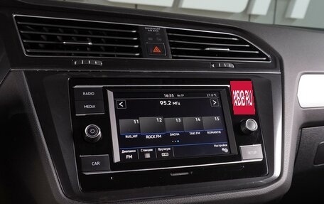 Volkswagen Tiguan II, 2018 год, 1 995 000 рублей, 15 фотография
