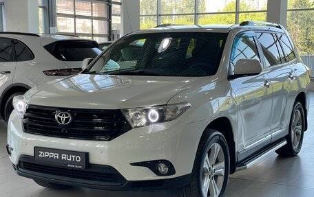 Toyota Highlander III, 2013 год, 2 049 000 рублей, 3 фотография