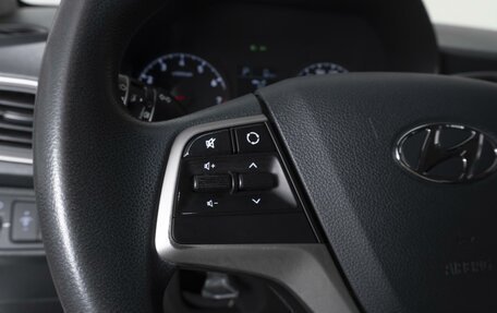 Hyundai Solaris II рестайлинг, 2018 год, 1 299 000 рублей, 15 фотография