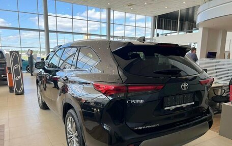 Toyota Highlander, 2025 год, 5 350 000 рублей, 4 фотография