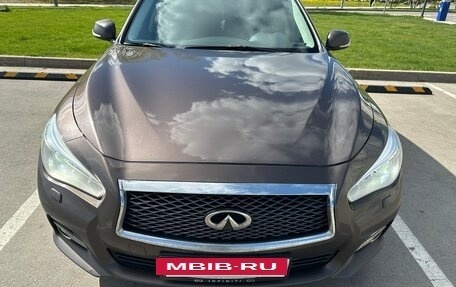 Infiniti Q50 I рестайлинг, 2014 год, 1 400 000 рублей, 6 фотография