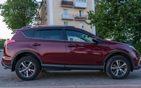 Toyota RAV4, 2018 год, 2 250 000 рублей, 3 фотография