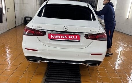 Mercedes-Benz E-Класс, 2021 год, 4 600 000 рублей, 10 фотография