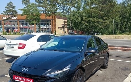 Hyundai Elantra, 2020 год, 2 200 000 рублей, 4 фотография