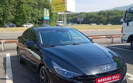 Hyundai Elantra, 2020 год, 2 200 000 рублей, 3 фотография