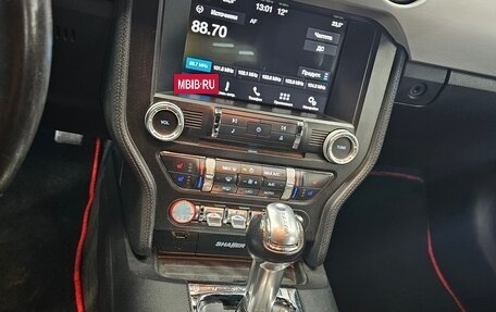 Ford Mustang VI рестайлинг, 2017 год, 3 250 000 рублей, 18 фотография