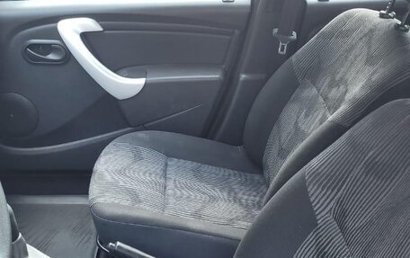 Renault Logan I, 2014 год, 390 000 рублей, 7 фотография