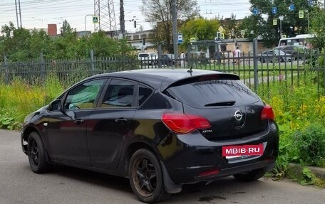Opel Astra J, 2010 год, 420 000 рублей, 2 фотография