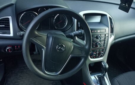 Opel Astra J, 2011 год, 725 000 рублей, 3 фотография