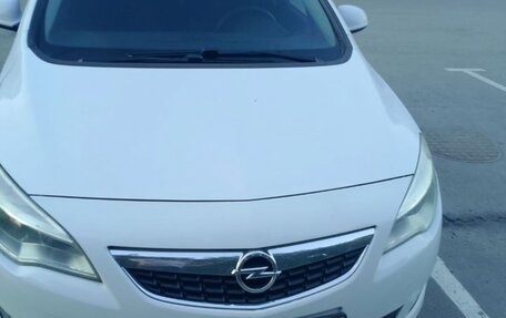 Opel Astra J, 2011 год, 725 000 рублей, 2 фотография