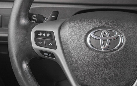 Toyota Verso I, 2011 год, 1 349 000 рублей, 11 фотография