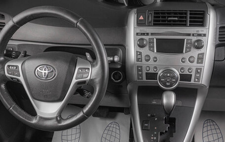 Toyota Verso I, 2011 год, 1 349 000 рублей, 17 фотография