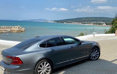Volvo S90 II рестайлинг, 2019 год, 2 700 000 рублей, 2 фотография