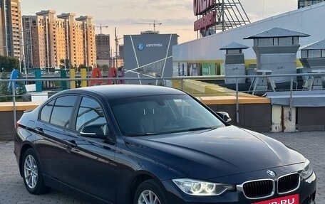 BMW 3 серия, 2014 год, 1 450 000 рублей, 14 фотография
