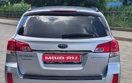 Subaru Outback IV рестайлинг, 2011 год, 1 385 000 рублей, 2 фотография