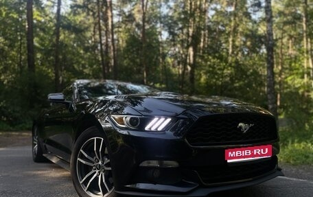 Ford Mustang VI рестайлинг, 2017 год, 2 480 000 рублей, 1 фотография