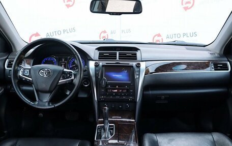 Toyota Camry, 2016 год, 2 200 000 рублей, 8 фотография