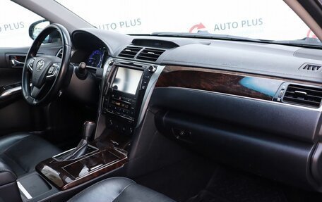 Toyota Camry, 2016 год, 2 200 000 рублей, 9 фотография