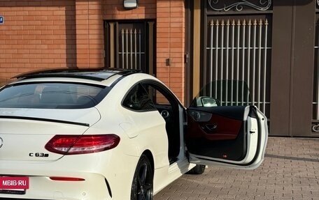 Mercedes-Benz C-Класс, 2015 год, 2 200 000 рублей, 5 фотография
