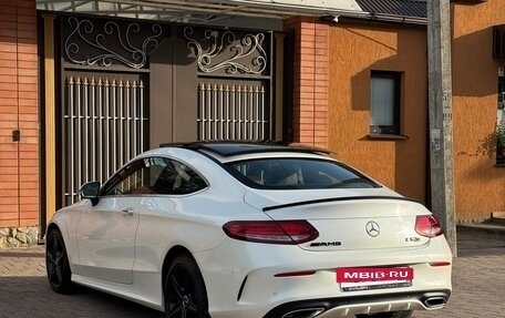 Mercedes-Benz C-Класс, 2015 год, 2 200 000 рублей, 3 фотография