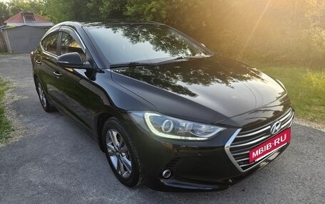Hyundai Elantra VI рестайлинг, 2018 год, 1 250 000 рублей, 2 фотография