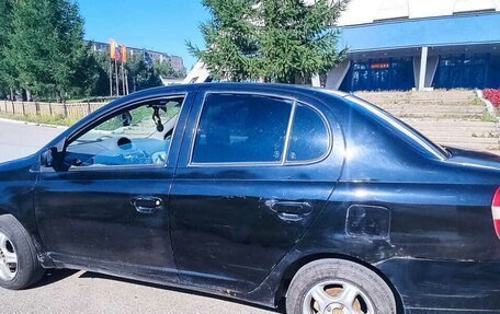 Toyota Platz, 2001 год, 270 000 рублей, 2 фотография