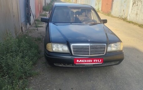 Mercedes-Benz C-Класс, 1995 год, 350 000 рублей, 4 фотография