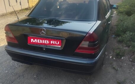 Mercedes-Benz C-Класс, 1995 год, 350 000 рублей, 2 фотография