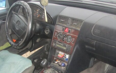 Mercedes-Benz C-Класс, 1995 год, 350 000 рублей, 7 фотография