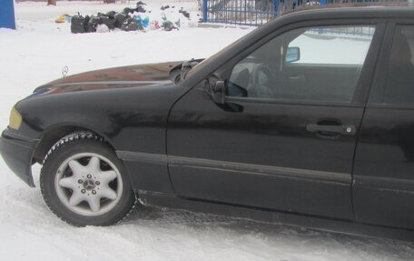 Mercedes-Benz C-Класс, 1995 год, 350 000 рублей, 9 фотография