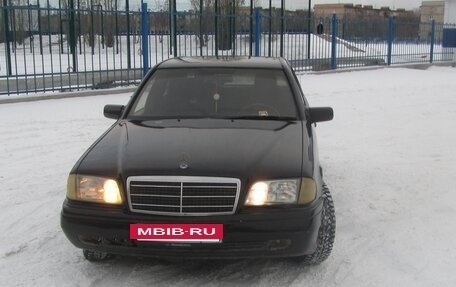 Mercedes-Benz C-Класс, 1995 год, 350 000 рублей, 8 фотография