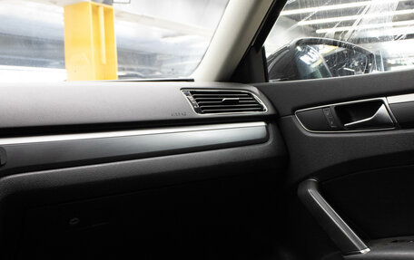 Volkswagen Passat B8 рестайлинг, 2017 год, 2 099 000 рублей, 8 фотография