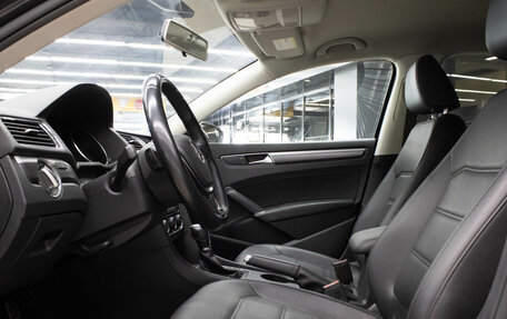 Volkswagen Passat B8 рестайлинг, 2017 год, 2 099 000 рублей, 10 фотография