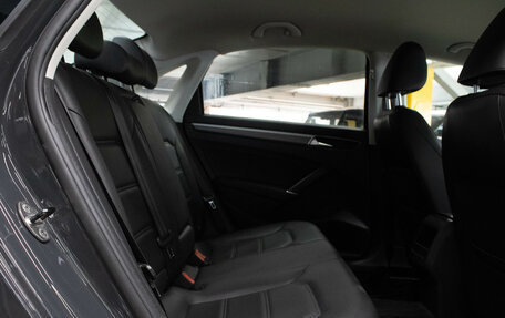 Volkswagen Passat B8 рестайлинг, 2017 год, 2 099 000 рублей, 13 фотография