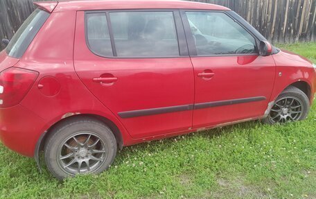Skoda Fabia II, 2010 год, 400 000 рублей, 3 фотография