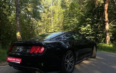 Ford Mustang VI рестайлинг, 2017 год, 2 480 000 рублей, 3 фотография