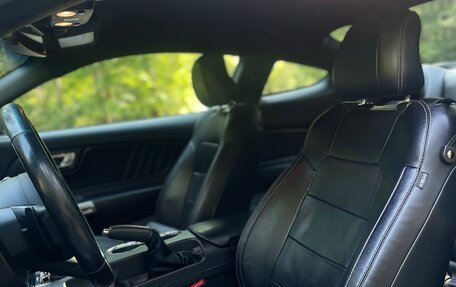 Ford Mustang VI рестайлинг, 2017 год, 2 480 000 рублей, 9 фотография