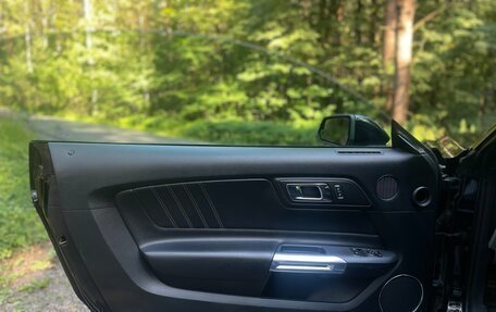 Ford Mustang VI рестайлинг, 2017 год, 2 480 000 рублей, 14 фотография