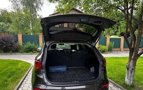 Hyundai Santa Fe III рестайлинг, 2017 год, 2 350 000 рублей, 6 фотография
