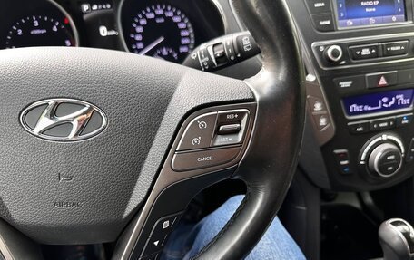 Hyundai Santa Fe III рестайлинг, 2017 год, 2 350 000 рублей, 29 фотография