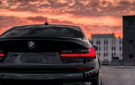 BMW 3 серия, 2019 год, 5 600 000 рублей, 4 фотография