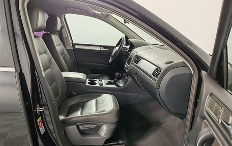 Volkswagen Touareg III, 2012 год, 1 380 000 рублей, 21 фотография