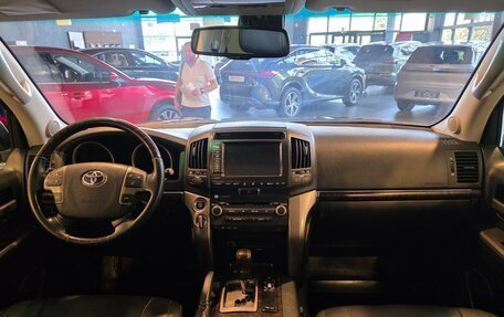 Toyota Land Cruiser 200, 2011 год, 3 100 000 рублей, 12 фотография
