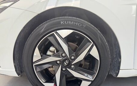 Hyundai Elantra, 2021 год, 1 327 000 рублей, 22 фотография