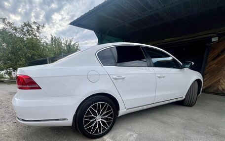Volkswagen Passat B7, 2011 год, 1 350 000 рублей, 5 фотография